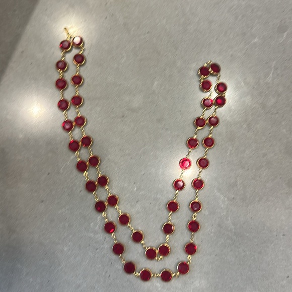 Elegant Swarovski Gold and Red Necklace - Picture 4 of 4